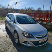 Opel Astra GT 1.4 140 к.с. Бензин *Нов внос*, снимка 1 - Автомобили и джипове - 45026599