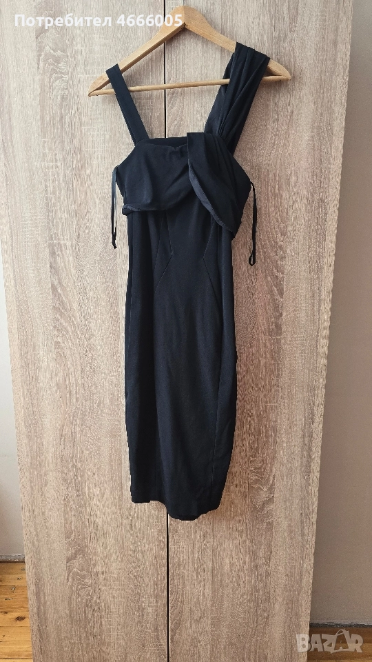 Продавам черна рокля, снимка 1