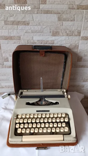 Стара пишеща машина Марица 12 - Made in Bulgaria - 1976г, снимка 1