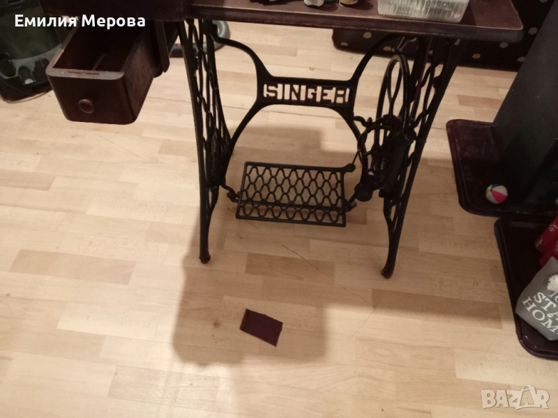 Продавам АНТИЧНА Шевна Машина SINGER , снимка 1