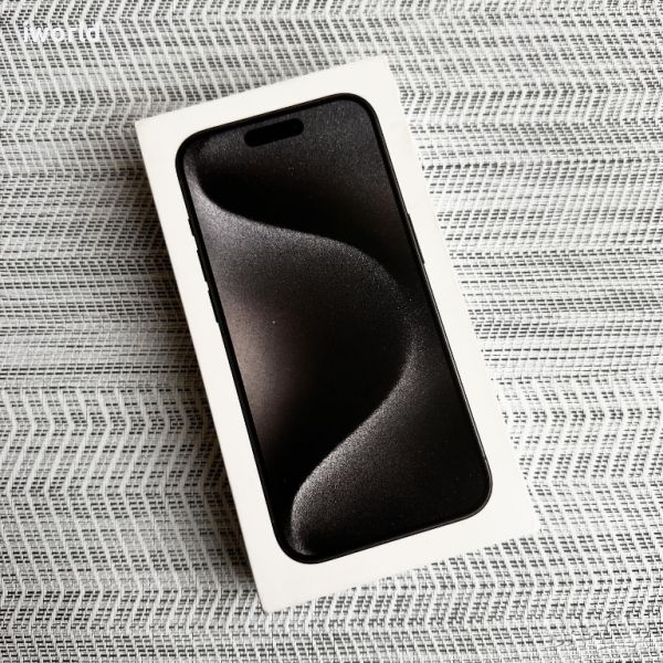 НЕРАЗПЕЧАТАН❗️256гб❗️ iPhone 15 Pro ❗️Лизинг от 84лв/м ❗️Black Titanium ГАРАНЦИЯ❗️ черен, снимка 1