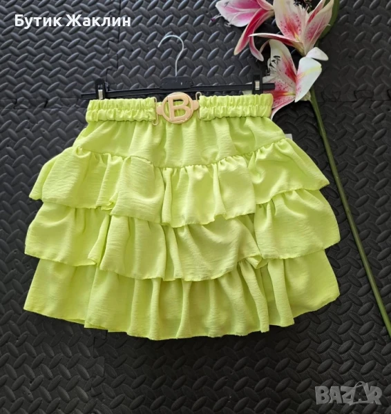 Пола с вътрешни панталонки , снимка 1