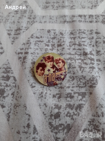 Стара значка A-HA #2, снимка 1