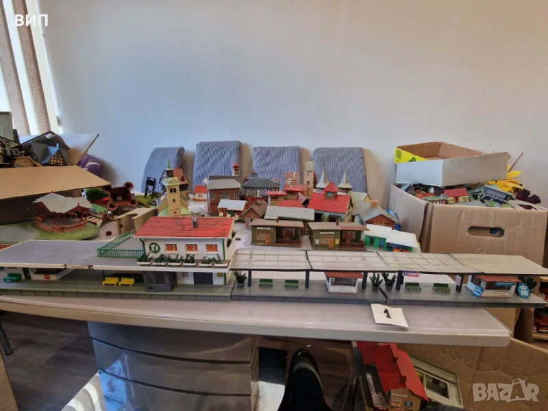 Сгради НО, за ЖП моделизъм, някои са с дребни липси и забележки, снимка 1