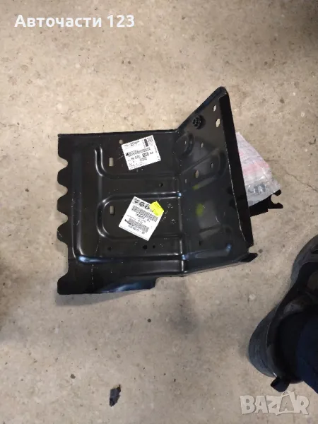 ЧИСТО НОВ ОРИГИНАЛЕН УСИЛИТЕЛ ПРЕДЕН РОГ ЗА DUCATO BOXER JUMPER, снимка 1