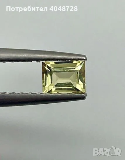 Естествен инвестиционен апатит 0.70ct., снимка 1