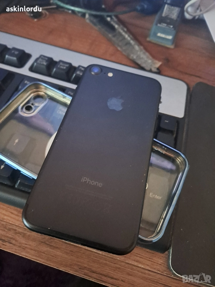 Apple iPhone 7 128GB - iCloud заключен като нов, снимка 1