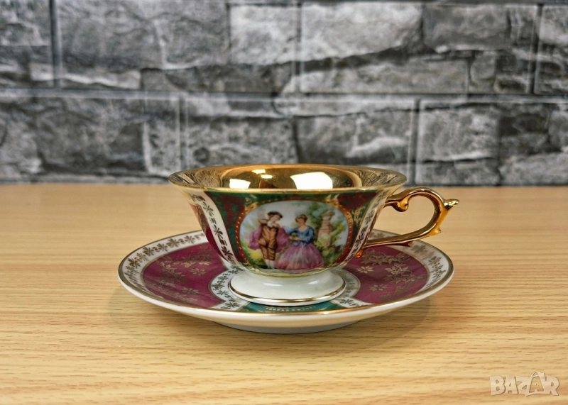 Колекционерска чаша с подложна чинийка за кафе, снимка 1