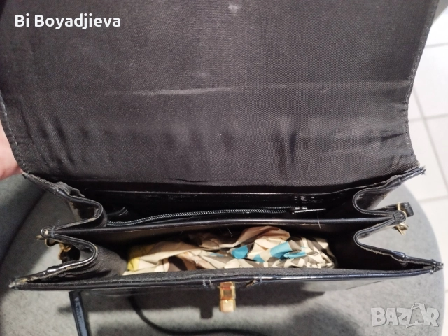 Лачена чанта, отлично състояние, снимка 4 - Чанти - 52586084