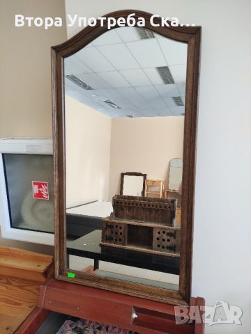 Огледало с кафява дървена рамка 59 х 100 см, снимка 1 - Огледала - 46502522