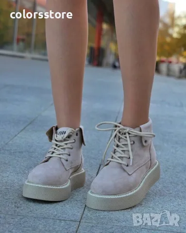 Равни боти - бежов велур - MKS70