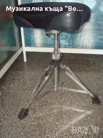 Стол за барабани "Людвиг", снимка 3 - Ударни инструменти - 51507711