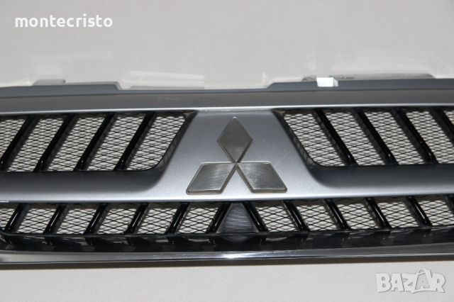 Предна решетка Mitsubishi Pajero III (2003-2007г.) MN117713 / MN117202HA / MN117202WA предна емблема, снимка 4 - Части - 46069627