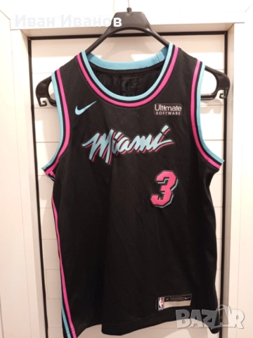 Чисто нов оригинален потник на Miami Heat - Dwyane Wade, снимка 12 - Баскетбол - 51656623