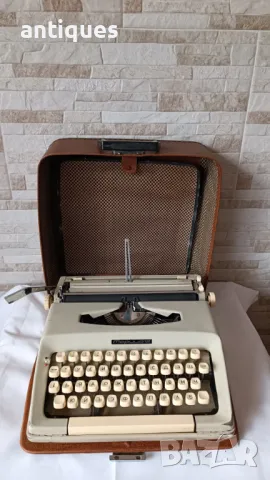 Стара пишеща машина Марица 12 - Made in Bulgaria - 1976г