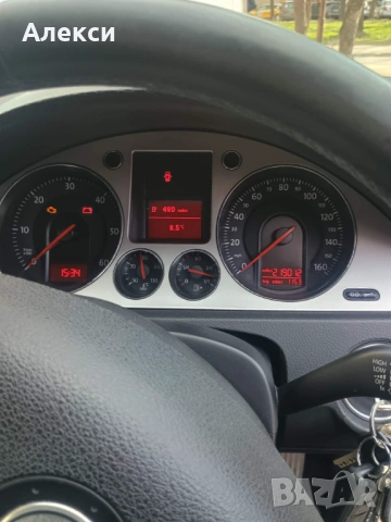 Volkswagen Passat B6 2.0 TDI, снимка 7 - Автомобили и джипове - 53708595