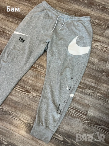 Оригинално мъжко долнище Nike Swoosh размер 3ХЛ, снимка 2 - Спортни дрехи, екипи - 53523849