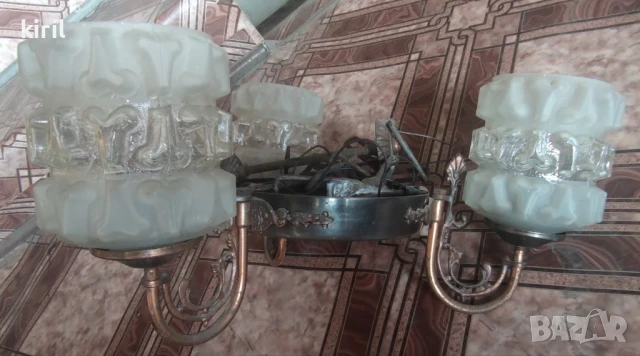 Метален полюлей със стъклени плафони , ретро стил, снимка 2 - Лампи за таван - 50590023