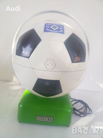 Мини хладилник HUSKY Model: HUS-HM18 Изключителен и ефектен  дизайн във формата на футболна топка! 