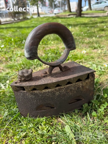 Стара ютия на дървени въглища с лъв. №7952, снимка 3 - Колекции - 53825564