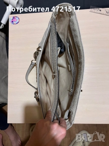 Дамска чанта   GUESS, снимка 6 - Чанти - 53311078