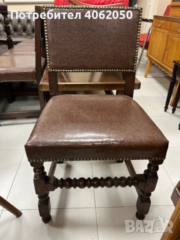 Стол с еко кожа, метални капси и дърворезба от средата на 20ти век.
