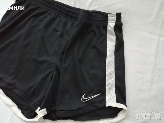  Nike оригинални дамски къси спортни панталони - шорти в черен цвят р-р XL, снимка 6 - Къси панталони и бермуди - 46656771