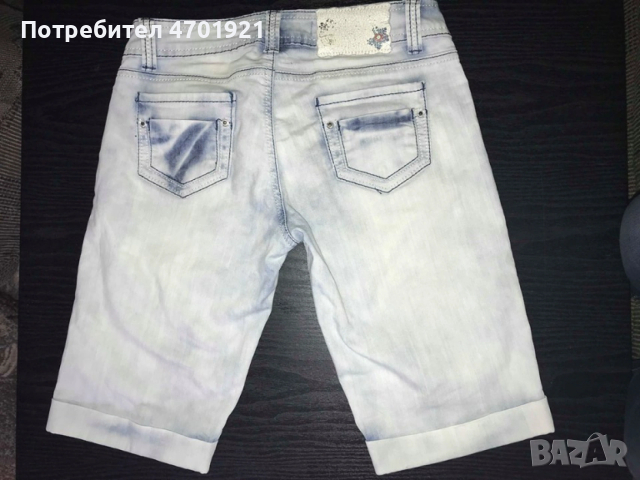 Дамски дънкови бермуди, снимка 4 - Къси панталони и бермуди - 53216077