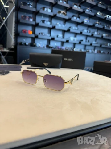 очила с черен обикновен калъф prada chanel , снимка 5 - Слънчеви и диоптрични очила - 50595340