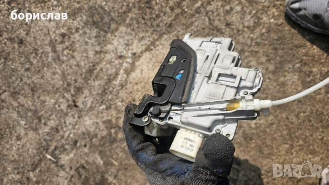 Задна лява брава за Audi q7