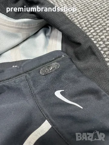 Nike яке непромокаемо M дамско , снимка 2 - Якета - 47694094