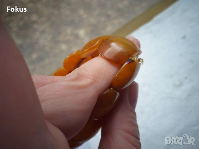 Гривна от стар бакелит - каталин, снимка 2 - Антикварни и старинни предмети - 53508299