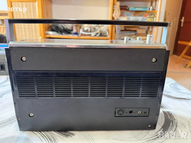 Веф Спидола 240, снимка 4 - Радиокасетофони, транзистори - 54237452