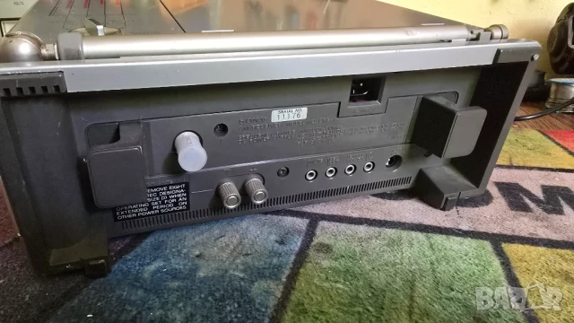 SONY CRF-1 радиоприемник, снимка 4 - Ресийвъри, усилватели, смесителни пултове - 50940035