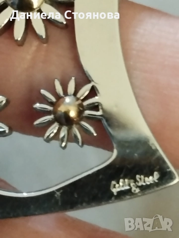 Красиво и нестандартно италианско колие от стомана и позлата, снимка 3 - Колиета, медальони, синджири - 52162362