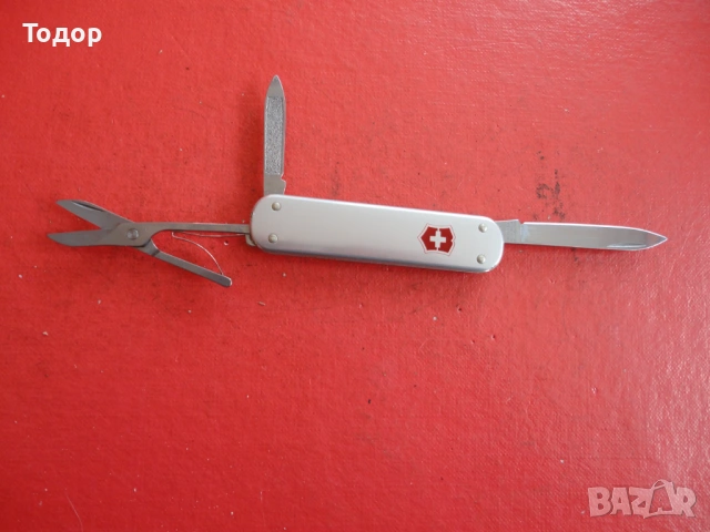 Луксозен швейцарски нож 11, снимка 3 - Ножове - 53028033