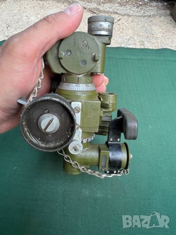 Продавам съветска военна оптика, снимка 1 - Антикварни и старинни предмети - 45664581