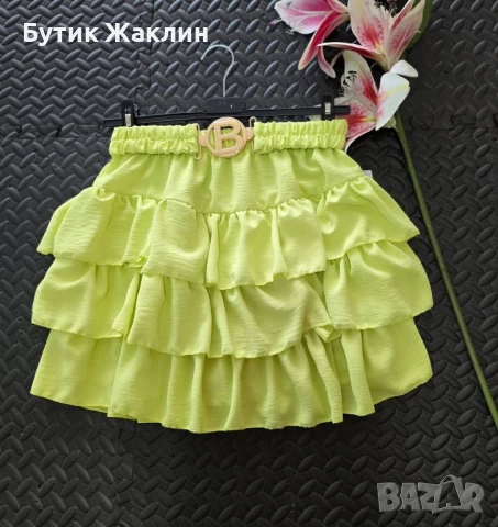 Пола с вътрешни панталонки , снимка 1