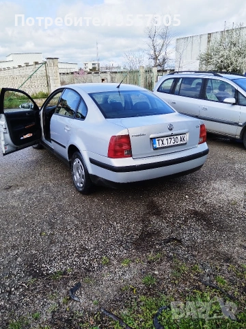VW Passat, снимка 4 - Автомобили и джипове - 54145064