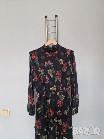 Страхотна дамска рокля HUGO BOSS размер 42 , снимка 9 - Рокли - 53008877