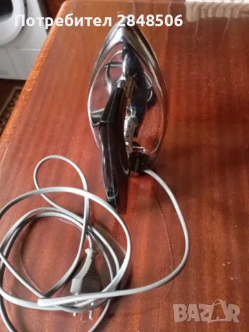 Продавам работеща ретро мини    туристическа     ютия . Произведена в Германия., снимка 5 - Ютии - 50379933