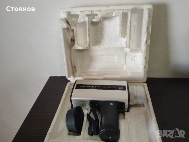 Ретро Кинокамери 8mm.FUJICA,YASHICA,REVUE,HANIMEX,КВАРЦ , снимка 5 - Камери - 42562564