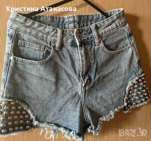 👖✨ Дамски дънкови къси панталонки с капси