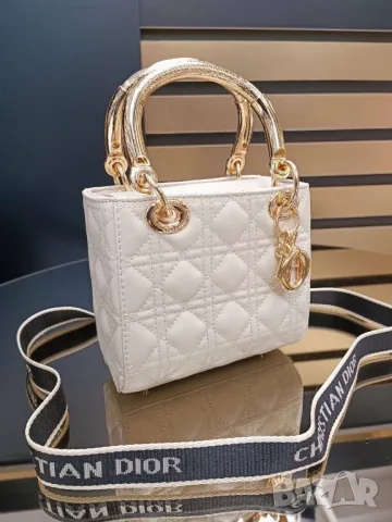 чанти christian dior 18х17см, снимка 4 - Чанти - 50416770