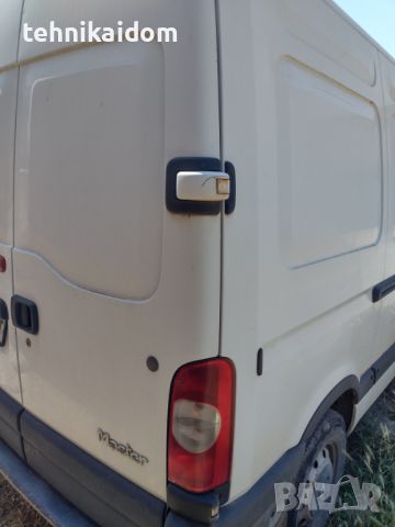 Renault Master 2.5 D, снимка 6 - Бусове и автобуси - 46722336