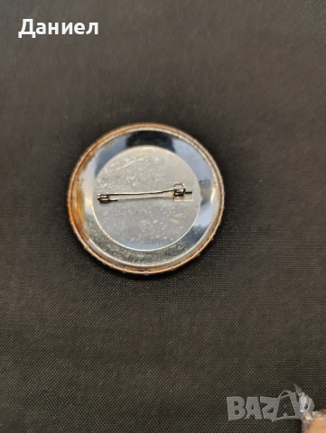 Значка от 80 те, снимка 3 - Колекции - 50999109