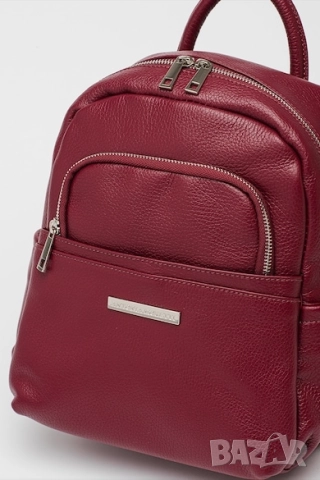 Antonia Moretti Кожена раница с двупосочен цип , снимка 2 - Раници - 51899280