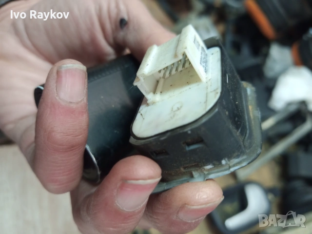 Бутон огледала за AUDI A6 C5 , А3 , 4B0959565C, снимка 3 - Части - 53799834