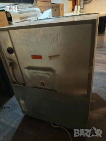 Охладител за вино Liebherr, снимка 2 - Хладилници - 53697120