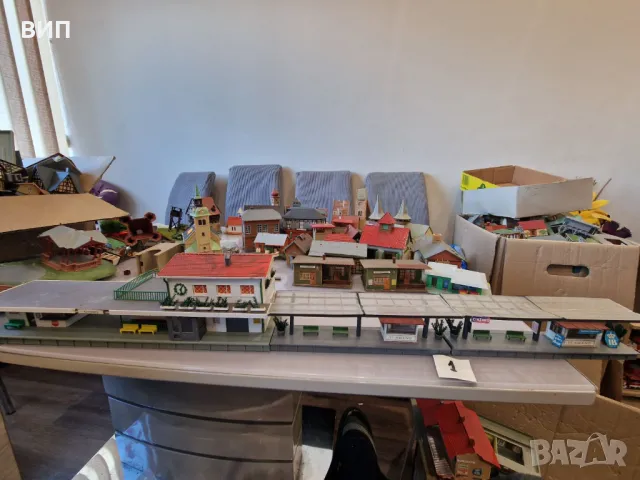 Сгради НО, за ЖП моделизъм, някои са с дребни липси и забележки